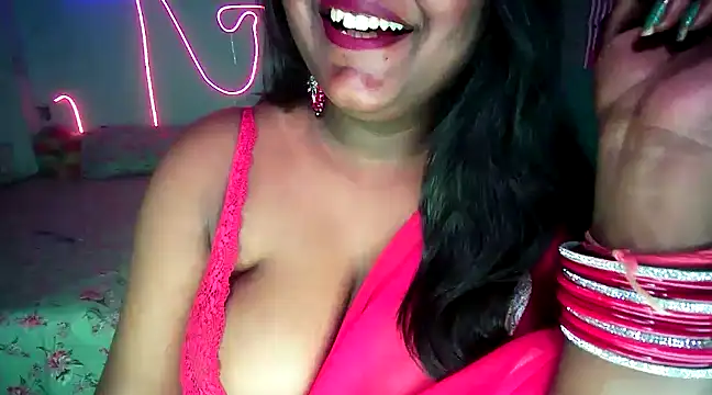 expression queen online show from 03/10/25, 02:48