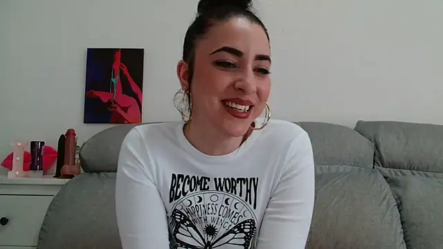 leilacam25 online show from 01/15/26, 02:54