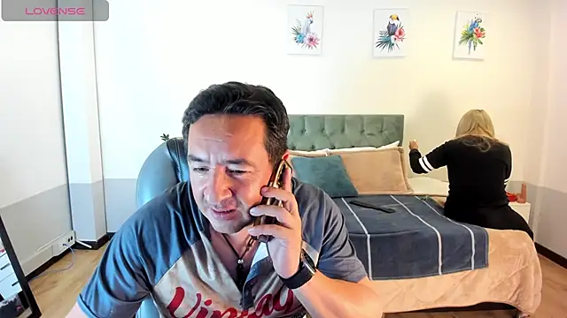 Sam and molly  online show from 02/02/25, 07:25