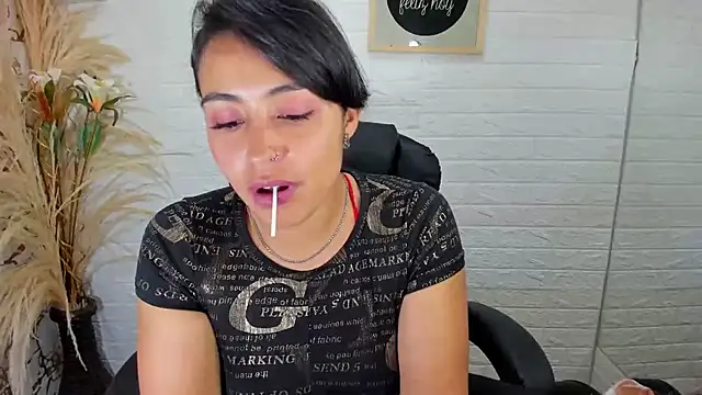 Aisha 09 online show from 02/03/25, 07:52