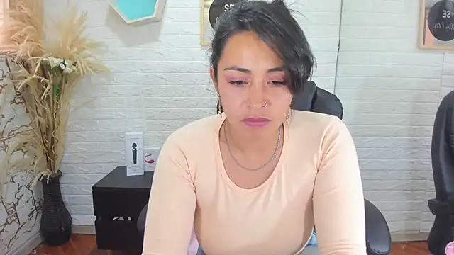 Aisha 09 online show from 02/21/25, 06:37