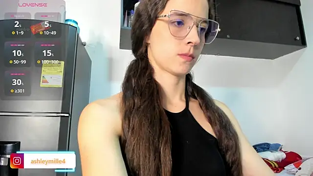  ashleymiller online show from 11/21/25, 06:50