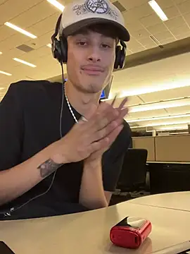 ppahcket online show from 01/12/25, 04:31