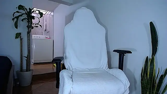 diamond black00 online show from 02/04/25, 06:49