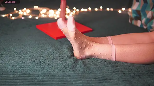 Snapshot of Yourlittledemon chatting on 12/13/24, 03:00 Yourlittledemon online show from 12/13/24, 03:00