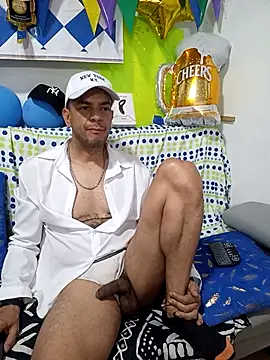 latinmartin73 online show from 10/05/25, 02:37