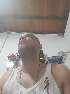 latinmartin73 online show from 12/05/25, 01:52