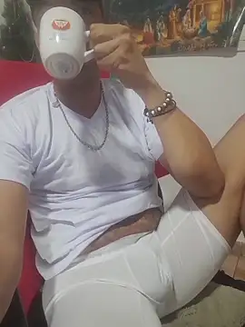 latinmartin73 online show from 12/20/25, 03:08