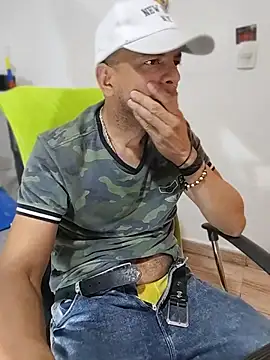 latinmartin73 online show from 07/13/26, 04:32