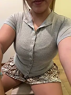 kittyfresita online show from 04/17/26, 05:16