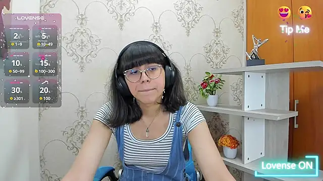 Nataly Cloud online show from 02/06/25, 12:26