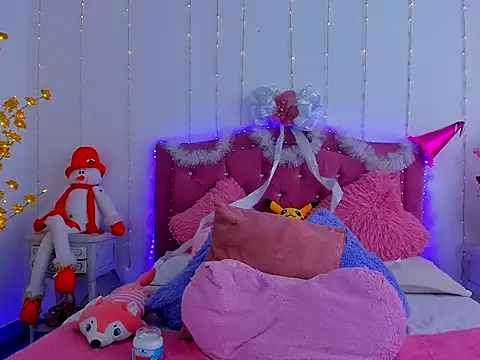 dulcevegga online show from 12/14/25, 07:07