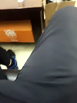 huzi518 online show from 09/11/25, 03:06