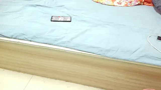 huzi518 online show from 12/14/25, 03:39