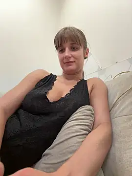 jennifer11772 online show from 04/04/26, 07:11