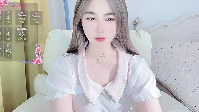 Snapshot of Caitlyn__ chatting on 05/11/26, 03:07 Caitlyn online show from 05/11/26, 03:07