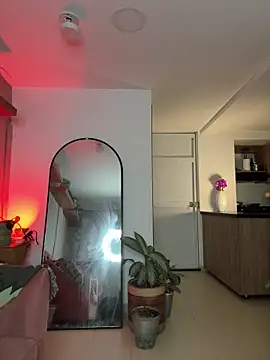 DakotaShelby online show from 11/08/25, 12:22