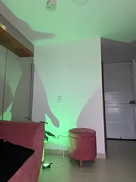 DakotaShelby online show from 04/13/26, 10:48