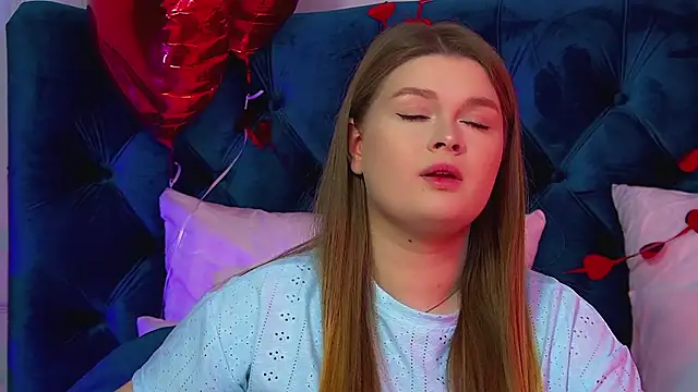 CrystalLyons online show from 02/12/26, 06:08