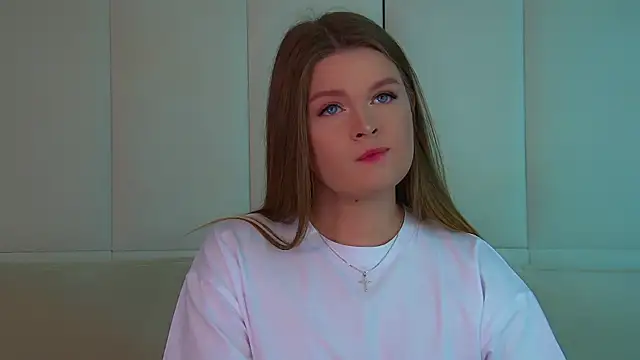 CrystalLyons online show from 02/26/26, 06:34