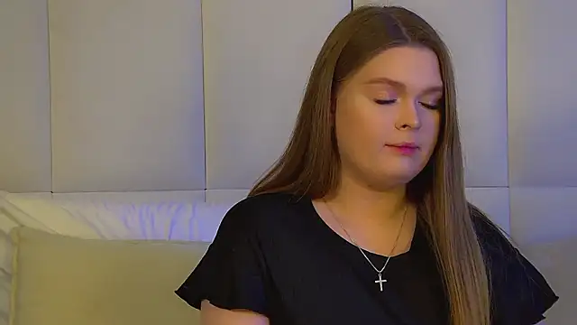 CrystalLyons online show from 03/03/26, 06:25