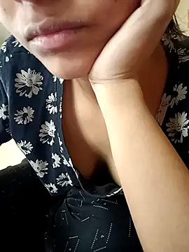 Snapshot of Sanaya_7 chatting on 12/23/24, 05:17 Sanaya 7 online show from 12/23/24, 05:17