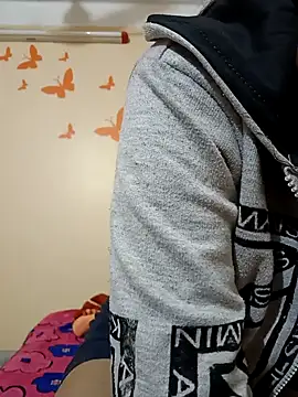 Snapshot of Sanaya_7 chatting on 12/25/24, 04:54 Sanaya 7 online show from 12/25/24, 04:54