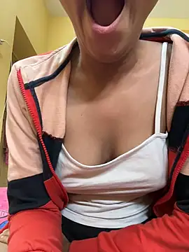 Snapshot of Sanaya_7 chatting on 01/28/25, 02:21 Sanaya 7 online show from 01/28/25, 02:21