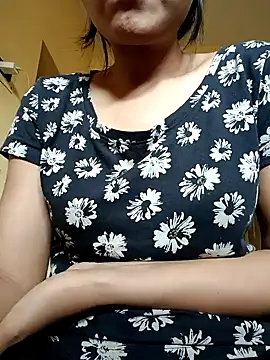 Snapshot of Sanaya_7 chatting on 02/04/25, 08:13 Sanaya 7 online show from 02/04/25, 08:13