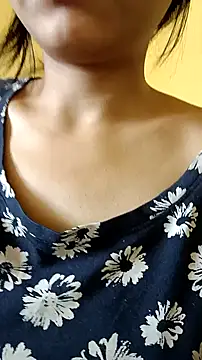 Snapshot of Sanaya_7 chatting on 02/05/25, 04:48 Sanaya 7 online show from 02/05/25, 04:48