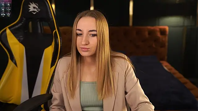 Michelle 054 online show from 02/18/25, 11:33