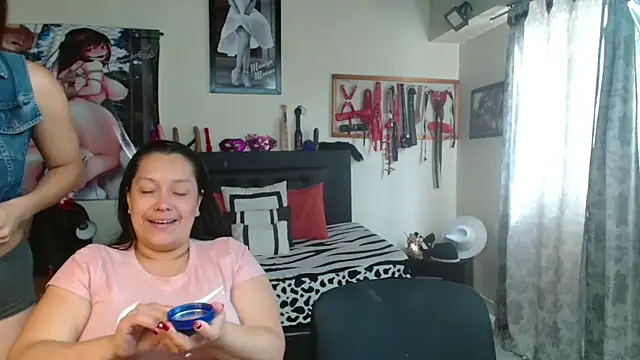 Snapshot of Marilynselxoveanalhard chatting on 06/10/26, 01:32 Marilynselxoveanalhard online show from 06/10/26, 01:32