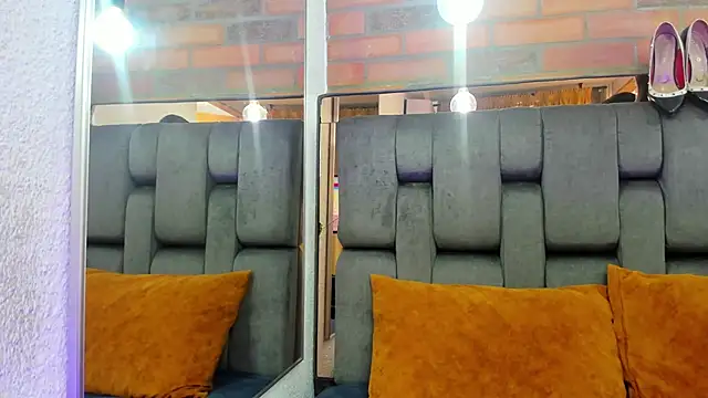 JESSYCORTES online show from 09/10/25, 01:33