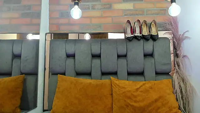 JESSYCORTES online show from 09/30/25, 02:44