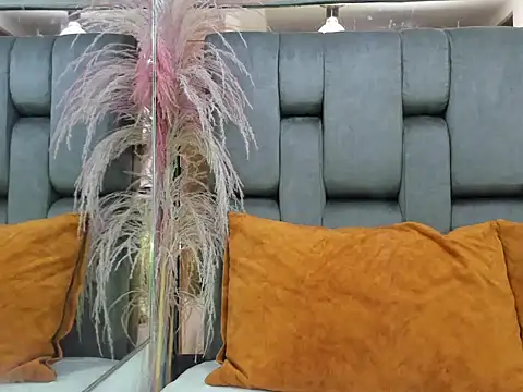 JESSYCORTES online show from 04/17/26, 04:59