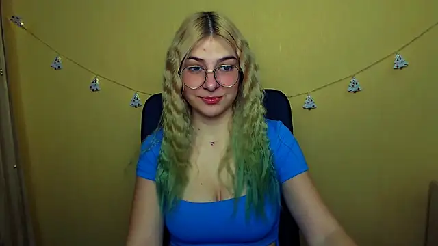 Luna Lush  online show from 12/17/24, 08:23