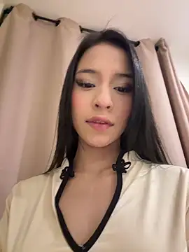 Snapshot of Sarah_cam06 chatting on 04/29/26, 11:55 Sarah cam06 online show from 04/29/26, 11:55