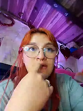 SophiaWeestt99 online show from 02/18/25, 08:49