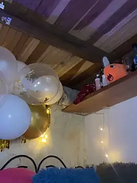 SophiaWeestt99 online show from 03/13/26, 04:30