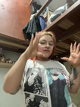 SophiaWeestt99 online show from 04/06/26, 04:57