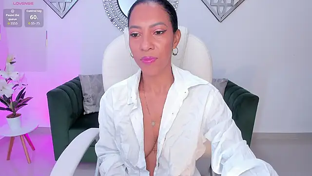 Shantaall  online show from 09/19/25, 07:36