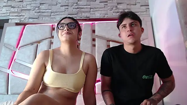 mia and austin online show from 01/16/25, 02:09