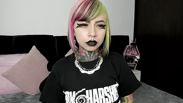 NikkiRamone online show from 01/24/25, 11:59