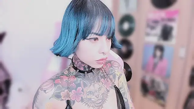 Snapshot of NikkiRamone chatting on 02/09/26, 10:30 NikkiRamone online show from 02/09/26, 10:30