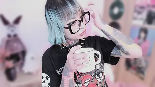 Snapshot of NikkiRamone chatting on 02/23/26, 11:18 NikkiRamone online show from 02/23/26, 11:18