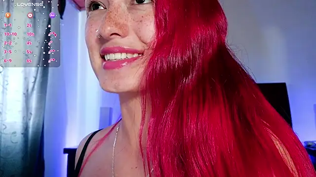 luccycollins  online show from 07/15/26, 05:51