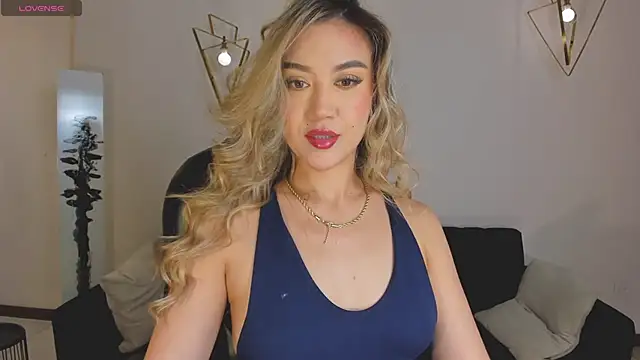 RebeccaHudson online show from 04/14/26, 07:53