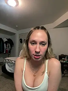 M1ssyk1ssy online show from 12/16/24, 01:21