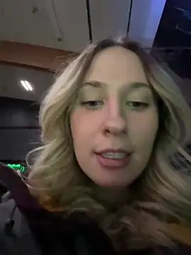 M1ssyk1ssy online show from 12/22/24, 10:47