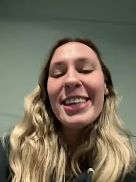 M1ssyk1ssy online show from 01/01/25, 06:49